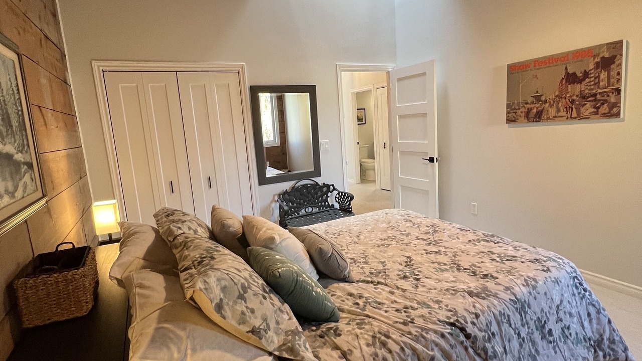 Photo of Bedroom in Beamsville