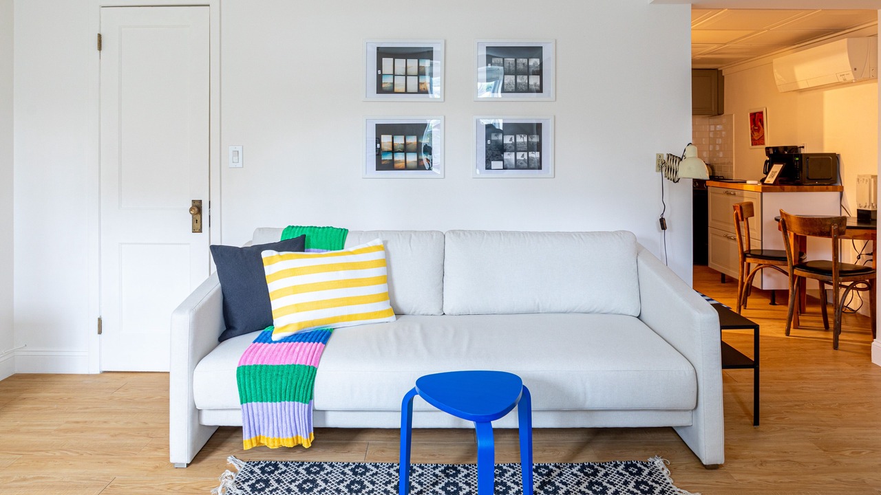 Photo of Livingroom in Kingston