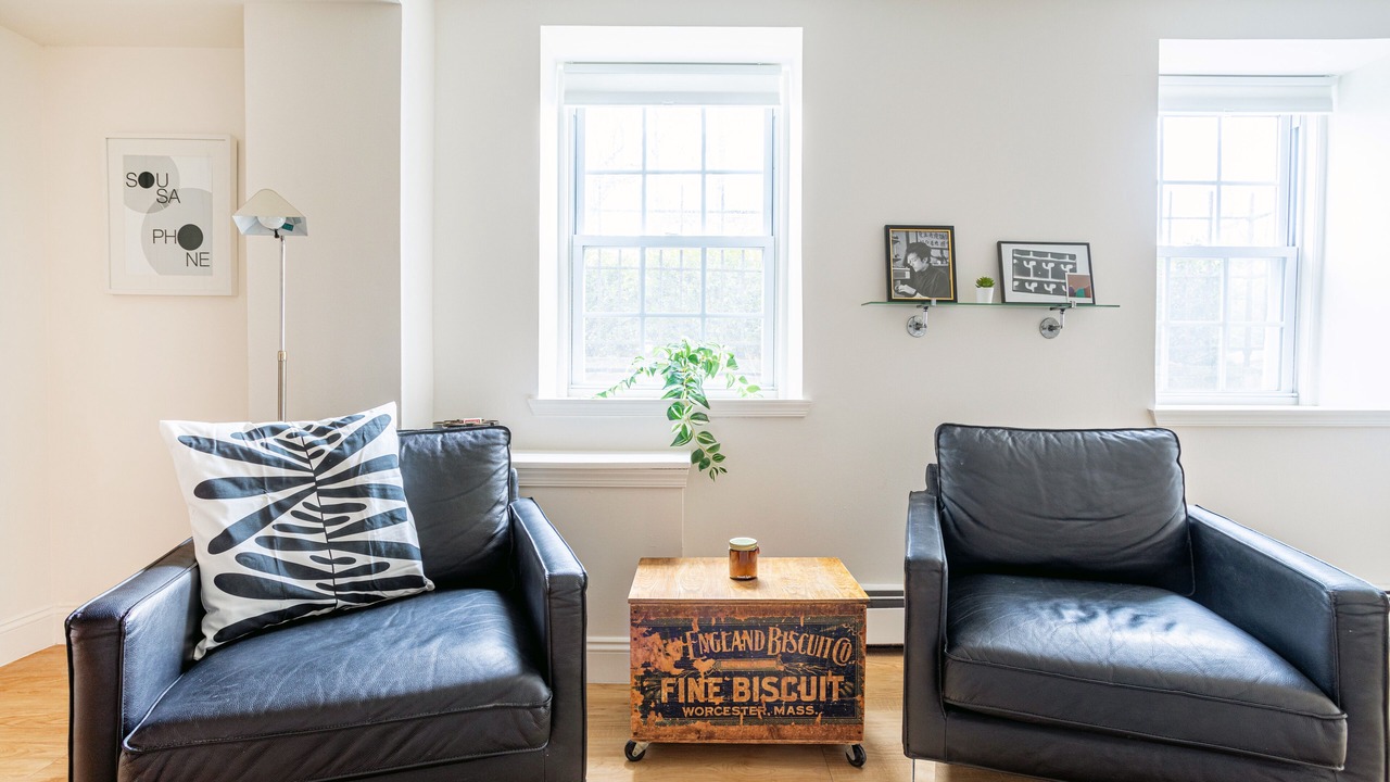 Photo of Livingroom in Kingston