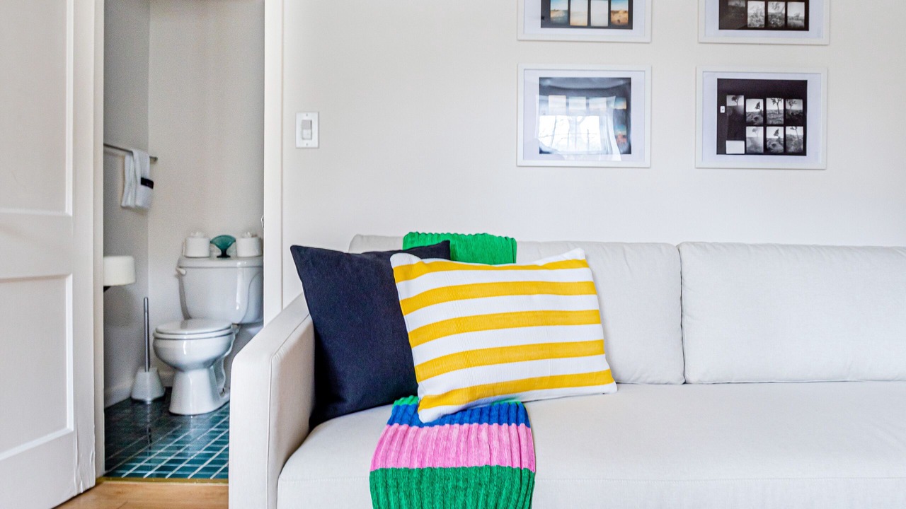 Photo of Livingroom in Kingston