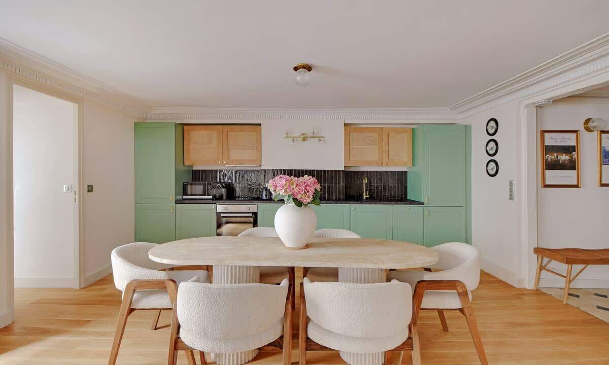 Photo of Others in Quartier du Faubourg-Montmartre