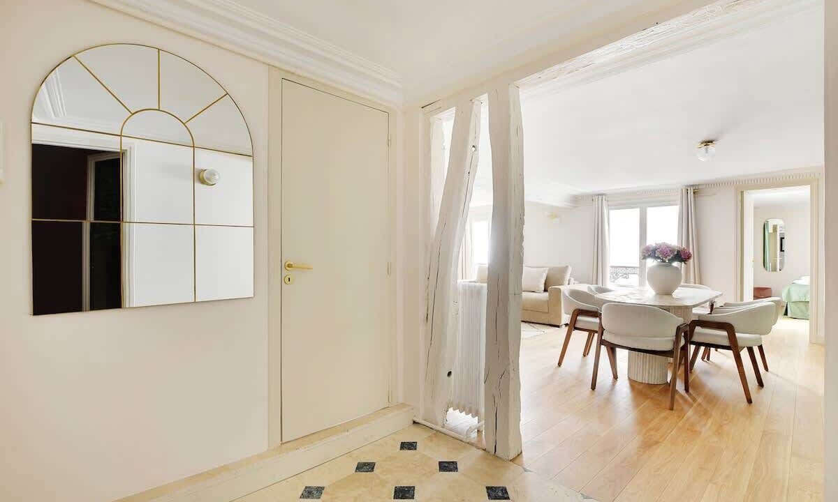 Photo of Others in Quartier du Faubourg-Montmartre