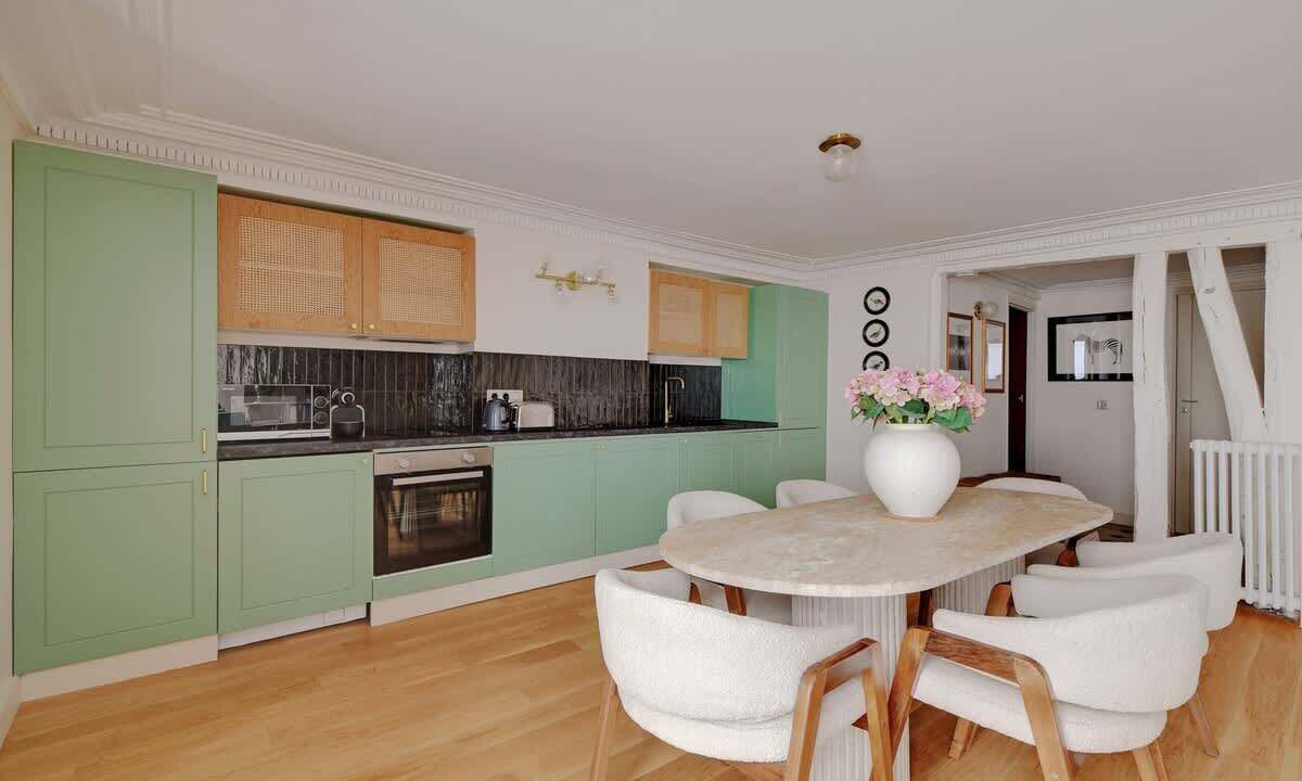 Photo of Kitchen in Quartier du Faubourg-Montmartre