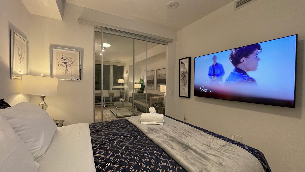 Photo of Bedroom in Fashion District
