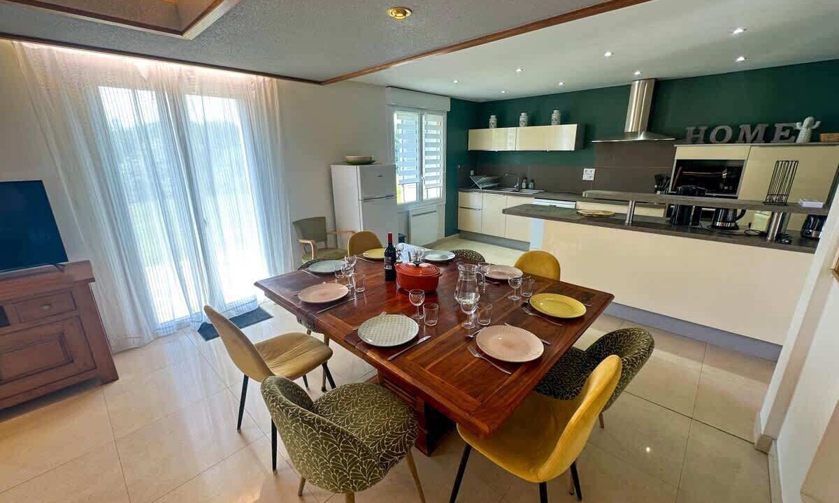 Photo of Others in Breles