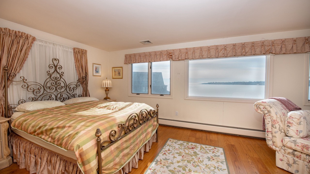 Photo of Others in Bonnet Shores