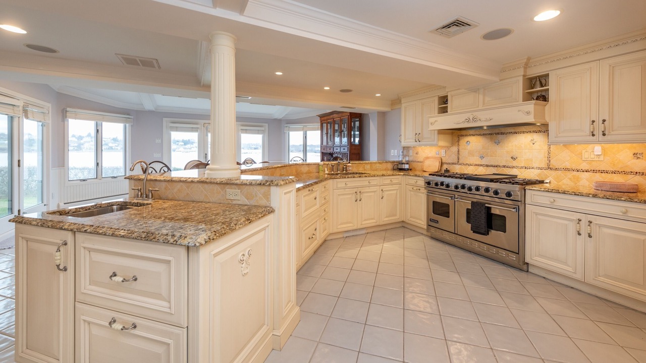 Photo of Others in Bonnet Shores