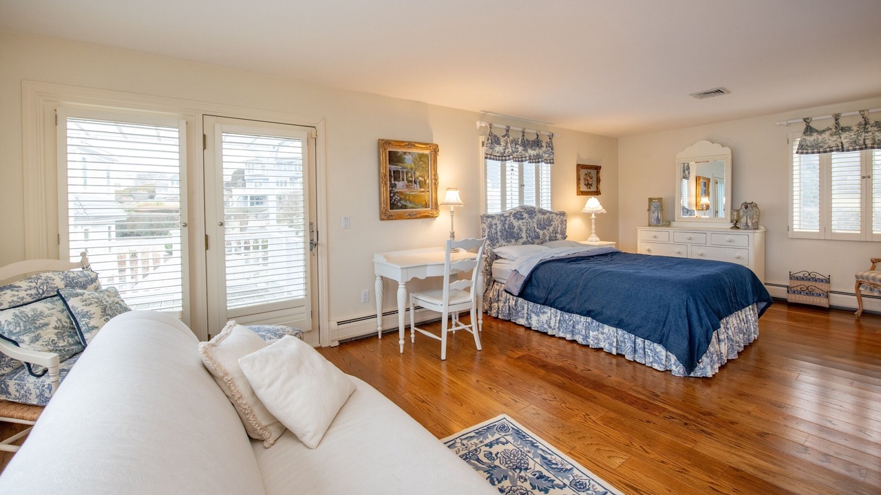 Photo of Others in Bonnet Shores