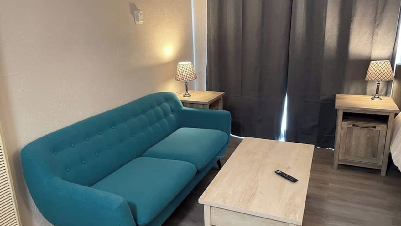 Photo of Livingroom in University Heights