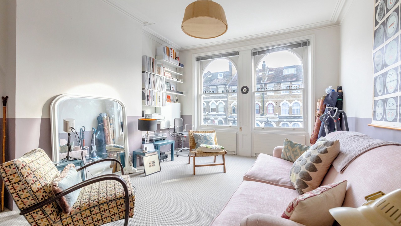 Photo of Livingroom in Cantelowes