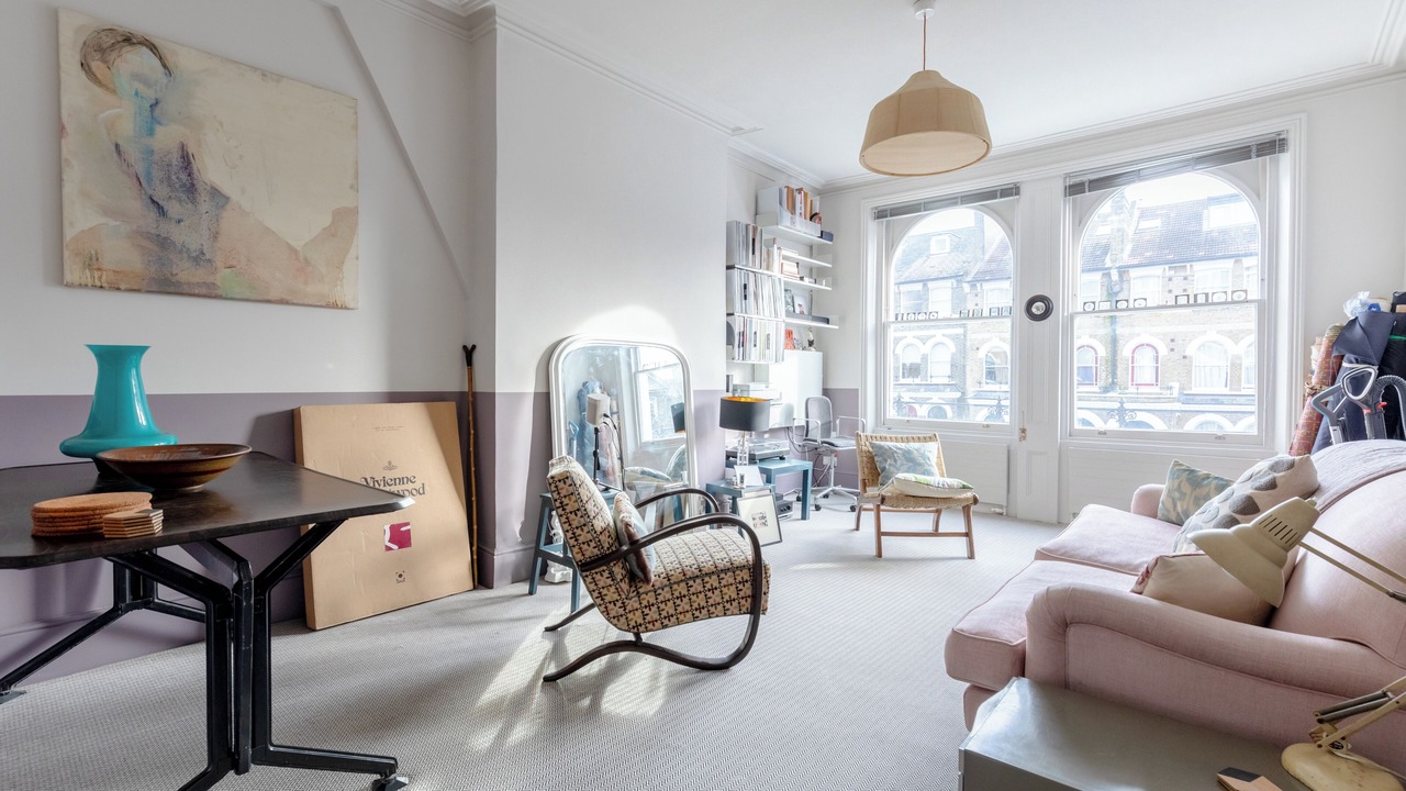 Photo of Livingroom in Cantelowes