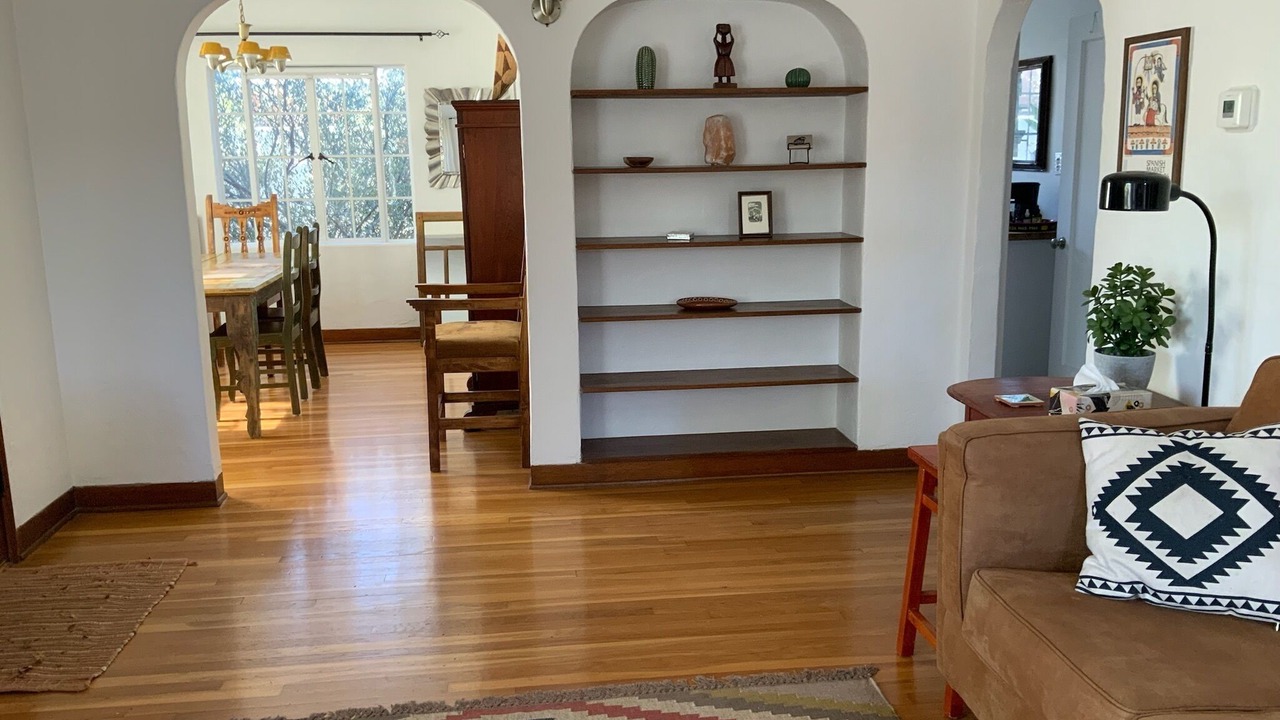 Photo of Livingroom in Sam Hughes