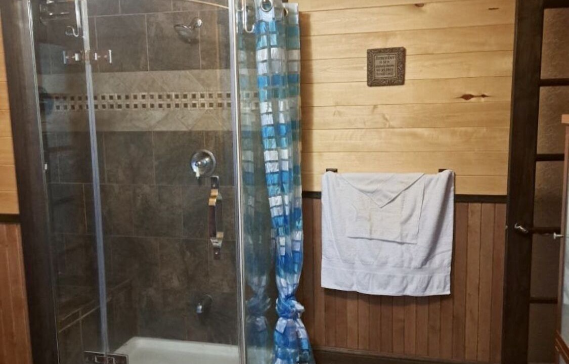 Photo of Bathroom in Saint Quentin