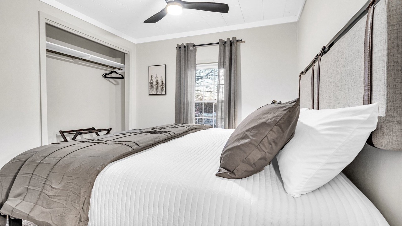 Photo of Bedroom in Bethel