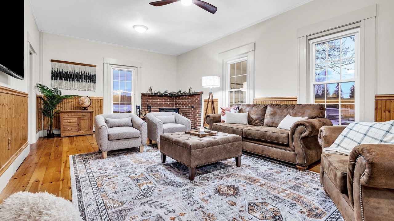 Photo of Livingroom in Bethel