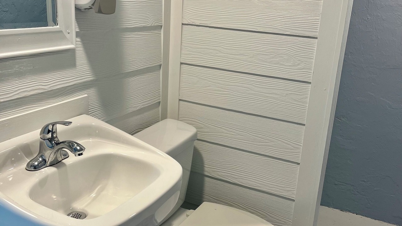 Photo of Bathroom in Sunrise Beach