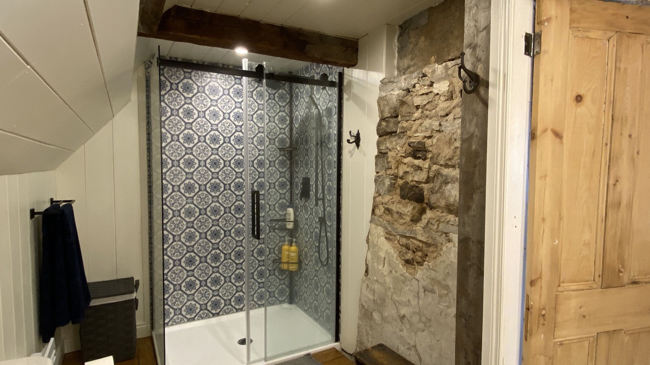 Photo of Bathroom in Saint-Jean-de-l'lle-d'Orleans