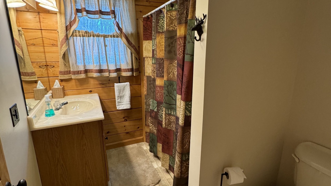 Photo of Bathroom in Alexandria