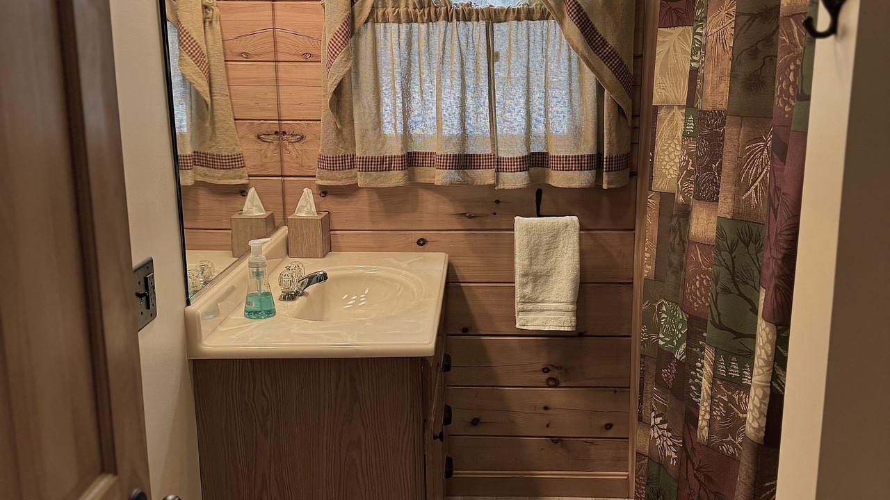 Photo of Bathroom in Alexandria