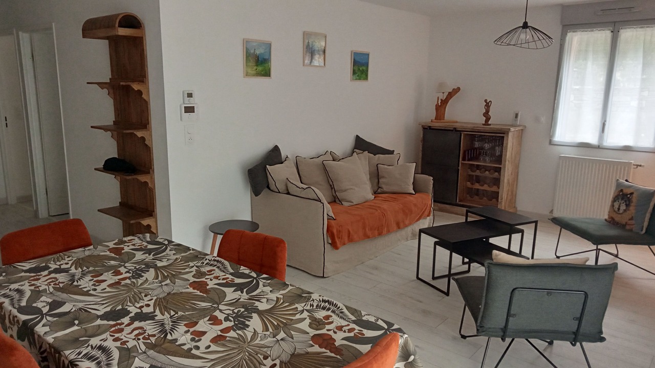 Photo of Livingroom in Saint-Mamet