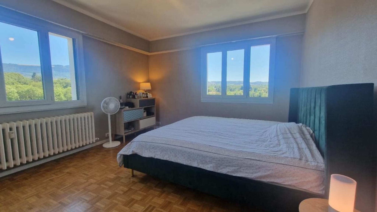 Photo of Bedroom in Saint-Julien-en-Genevois