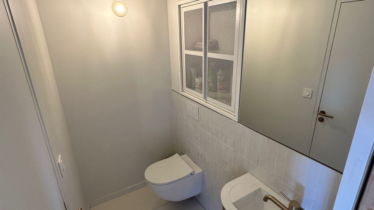 Photo of Bathroom in Pressins