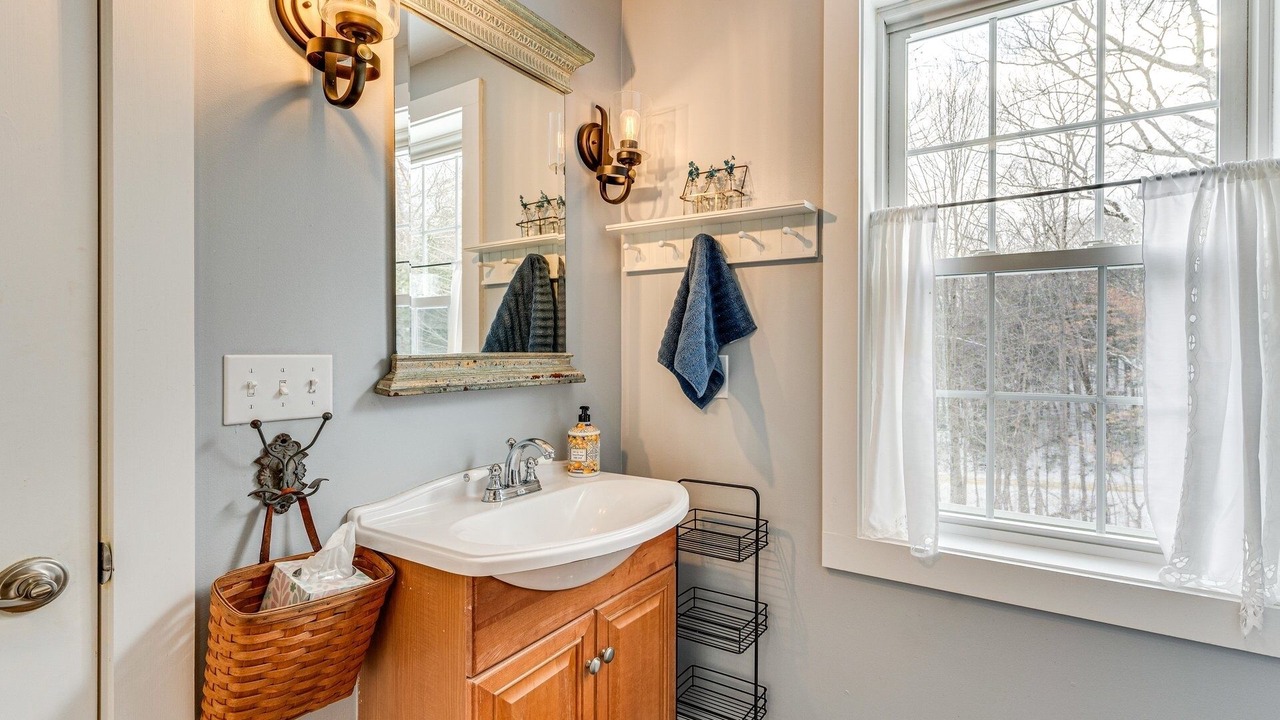 Photo of Bathroom in Campton