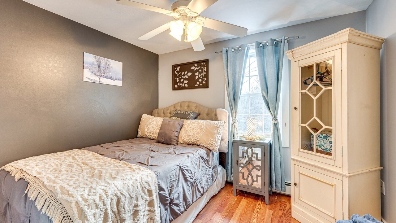 Photo of Bedroom in Campton