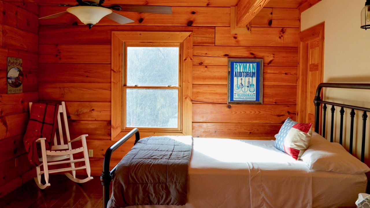 Photo of Bedroom in Tazewell