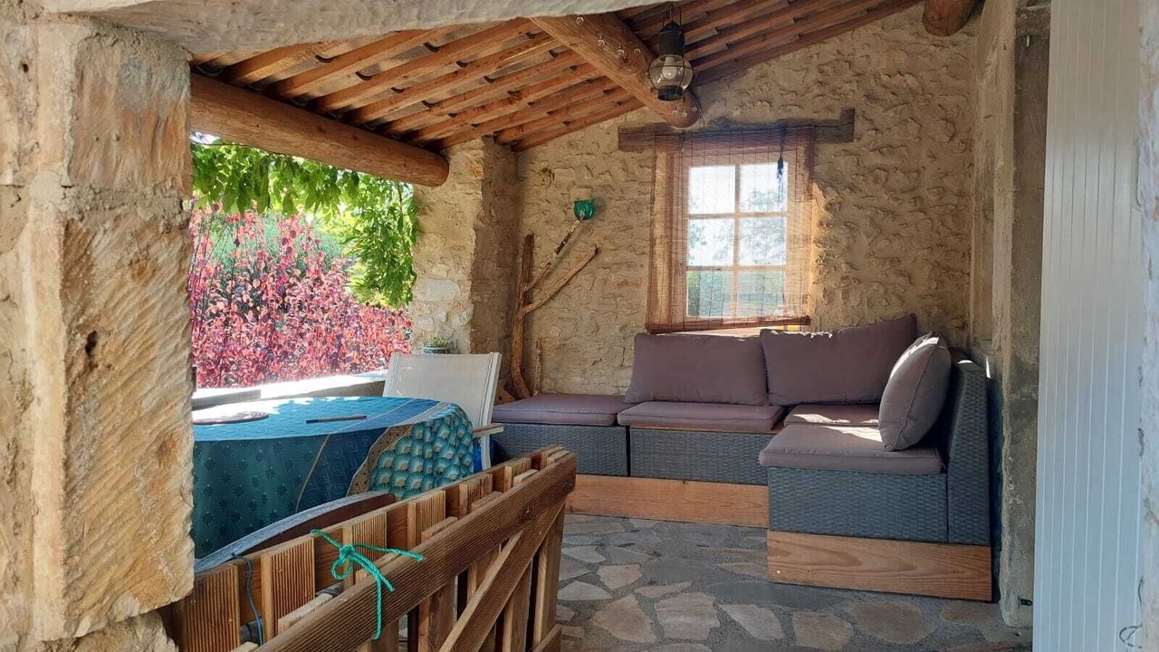 Photo of Patio Balcony in Labastide-de-Virac