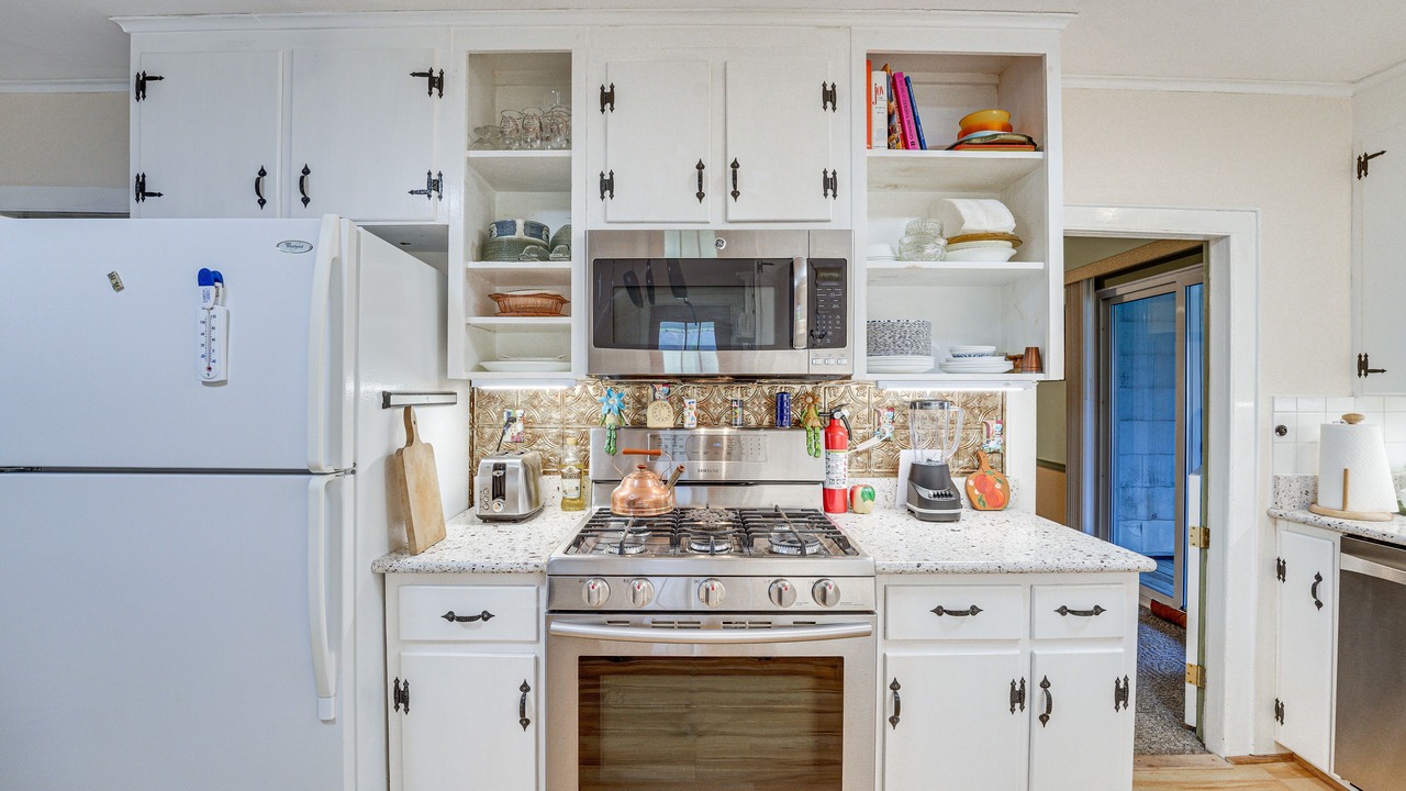 Photo of Kitchen in Farmersville Station