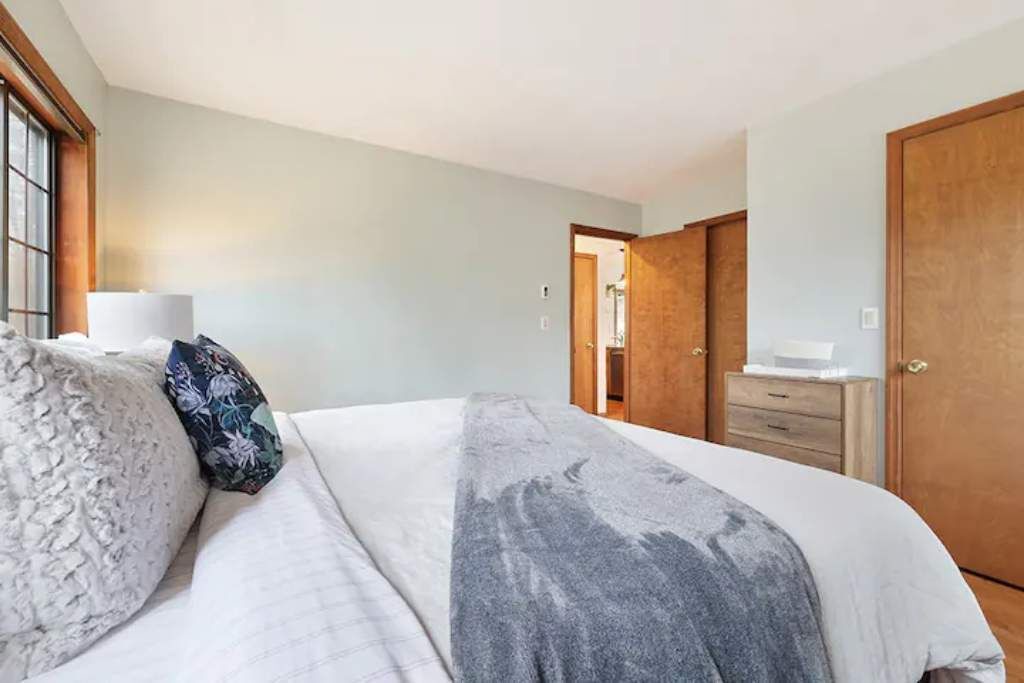 Photo of Bedroom in Pocono Pines