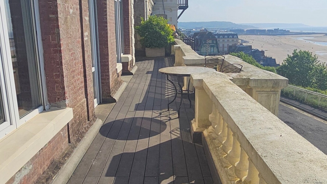 Photo of Patio Balcony in Trouville-sur-Mer