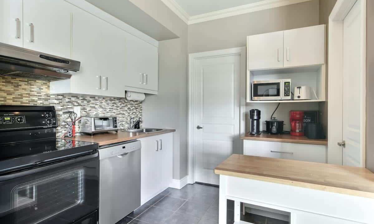 Photo of Kitchen in Val-Belair
