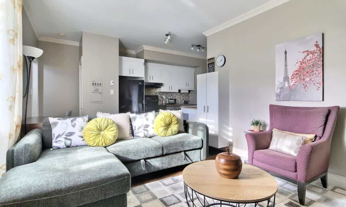 Photo of Livingroom in Val-Belair