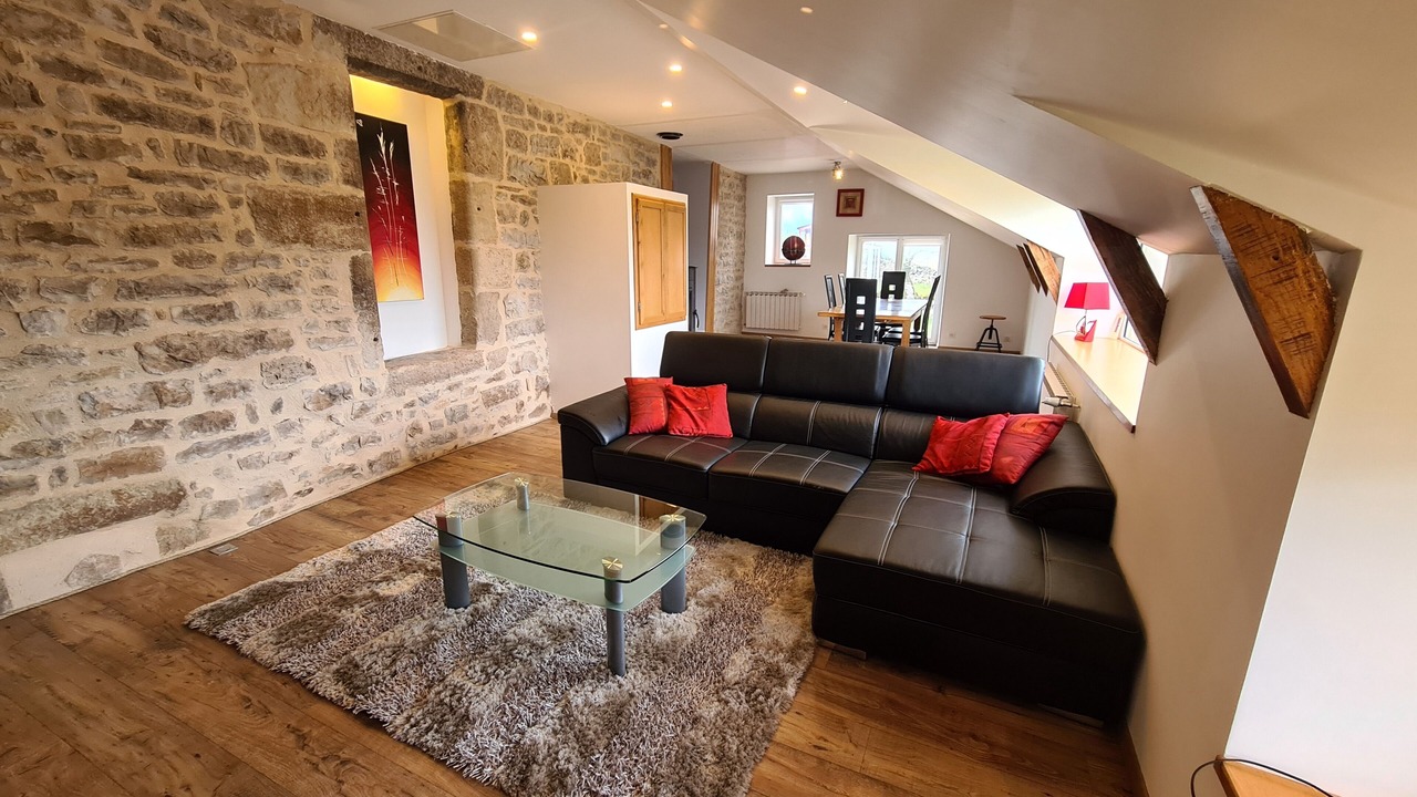 Photo of Livingroom in Saint-Martin-de-Lenne