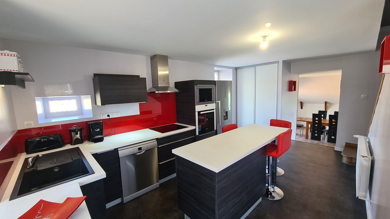Photo of Kitchen in Saint-Martin-de-Lenne