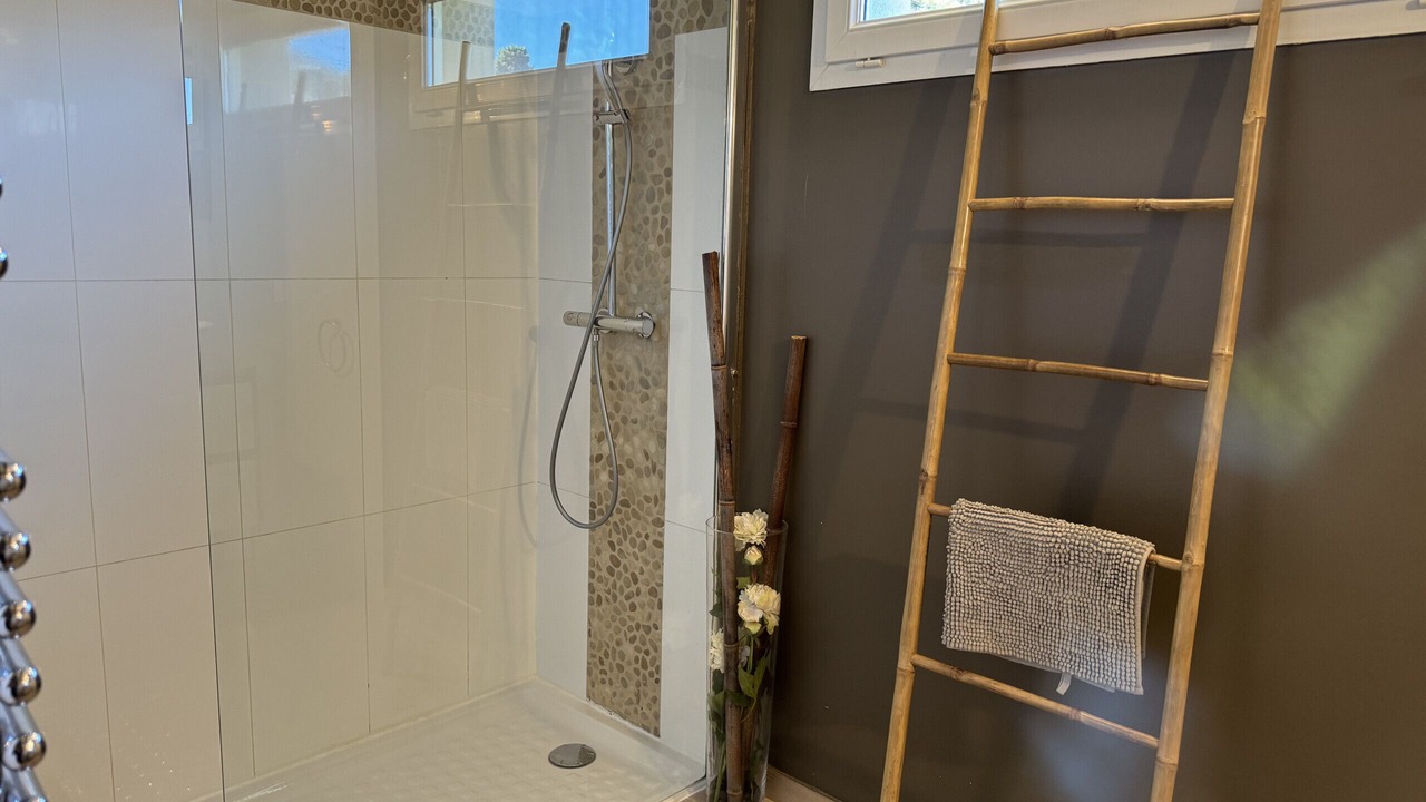 Photo of Bathroom in Sete