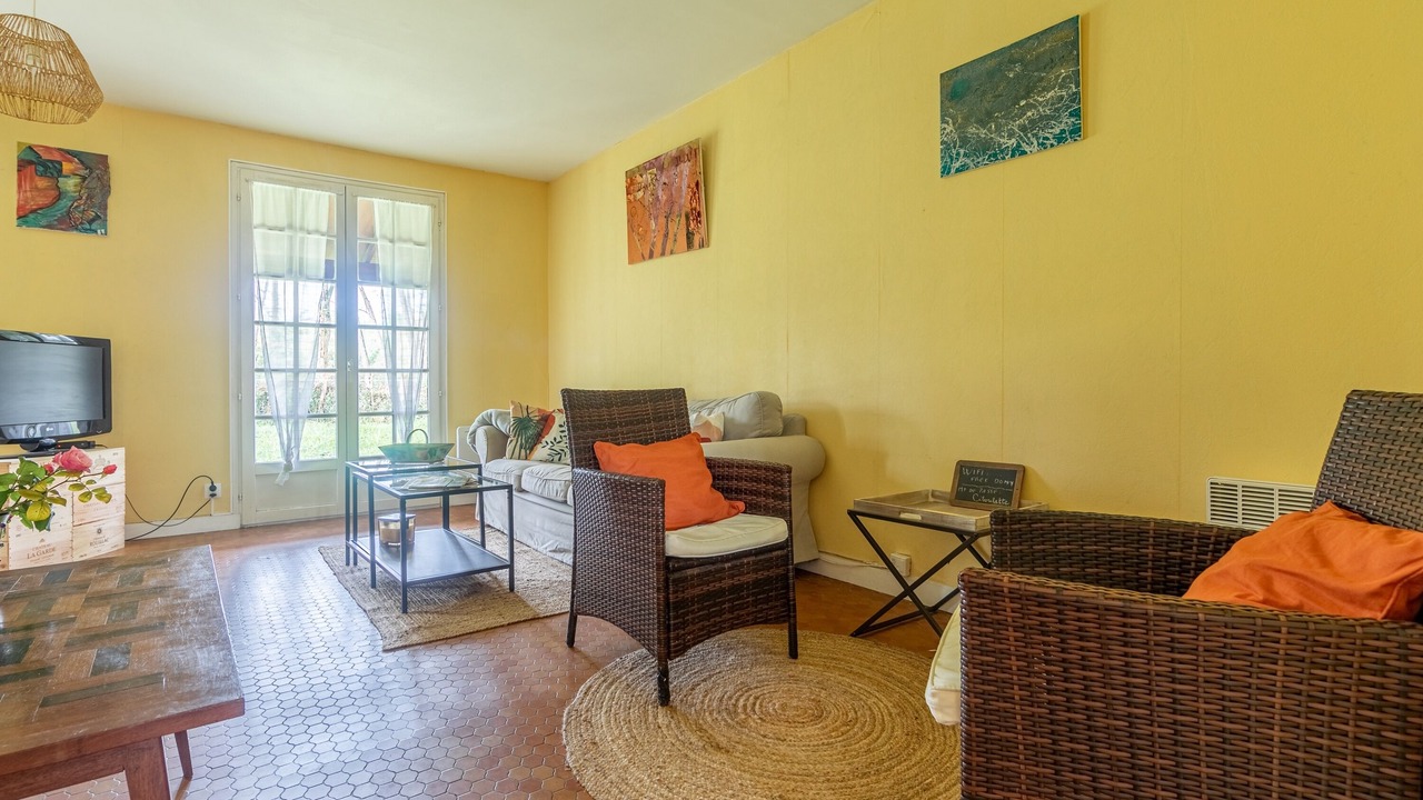 Photo of Livingroom in Saint-Laurent-de-Medoc