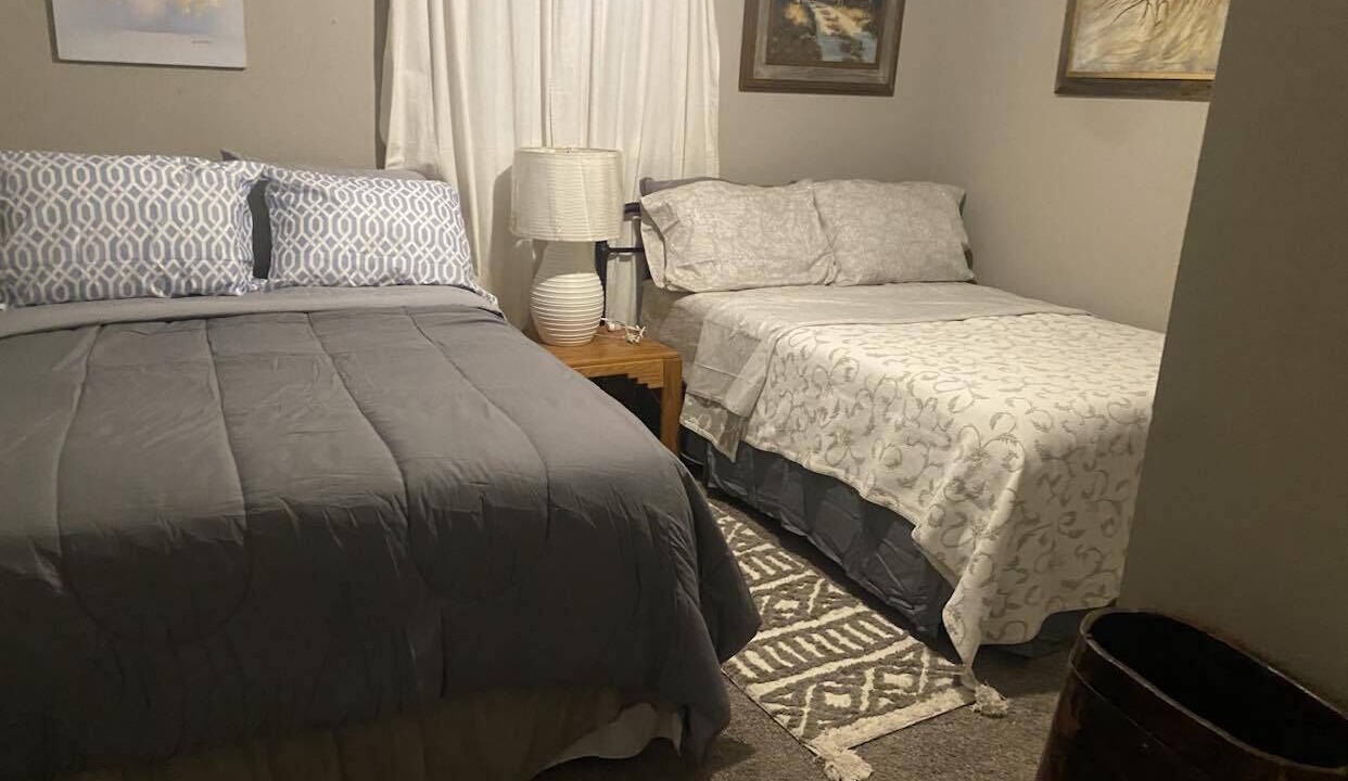 Photo of Bedroom in Deweyville