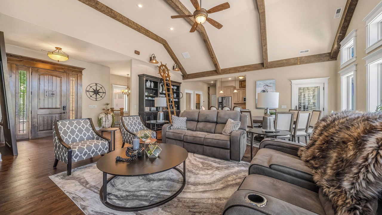 Photo of Livingroom in Osage Beach