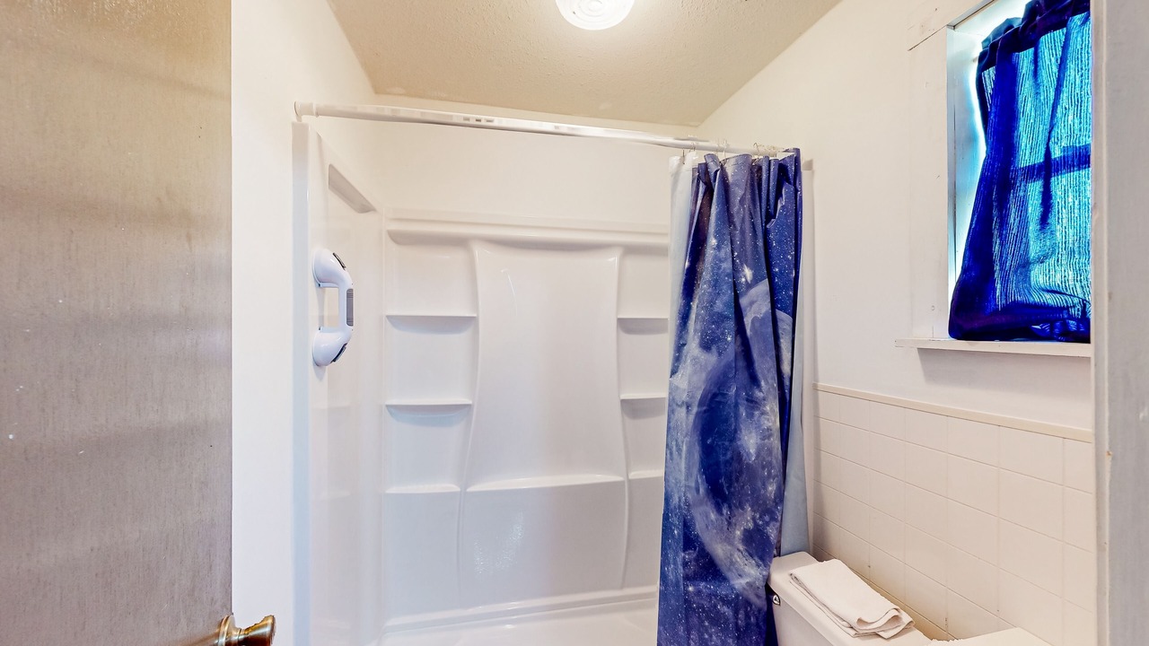 Photo of Bathroom in Aransas Pass
