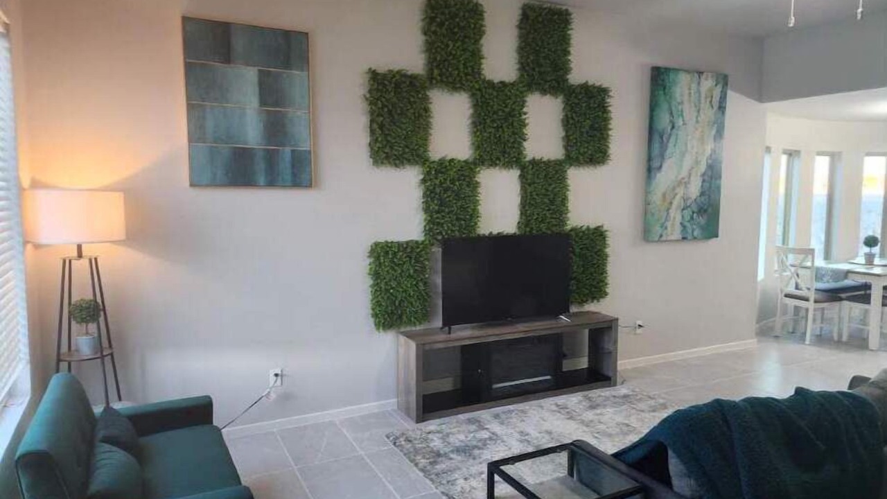 Photo of Livingroom in Horizon City