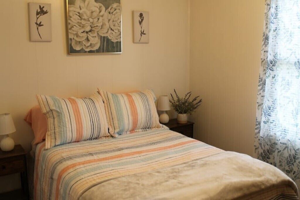 Photo of Bedroom in Town of New Haven