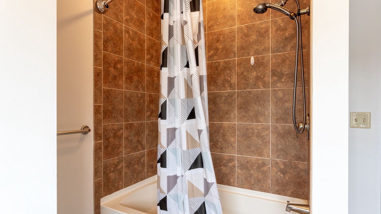 Photo of Bathroom in Downtown Niagara Falls