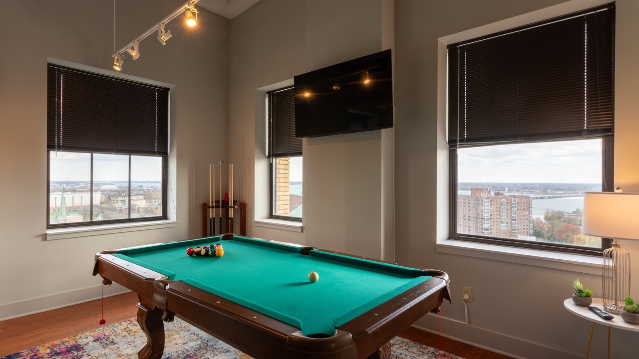 Photo of Others in Downtown Niagara Falls