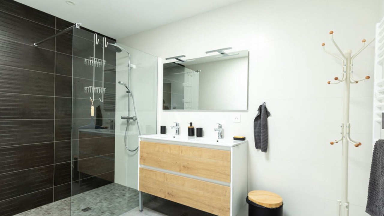 Photo of Bathroom in Saint-Jean-de-Monts