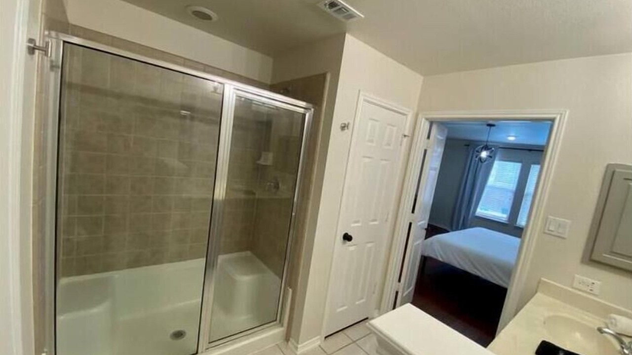 Photo of Bathroom in Medical Center District