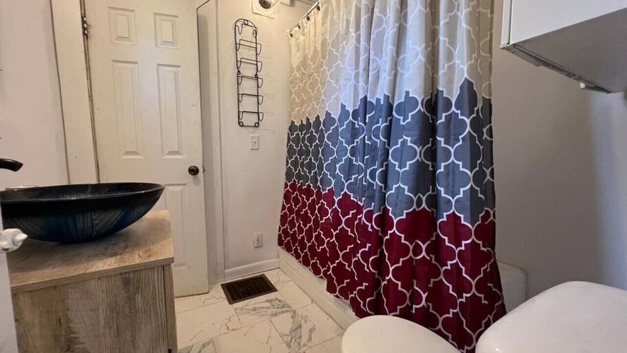 Photo of Bathroom in Thermopolis