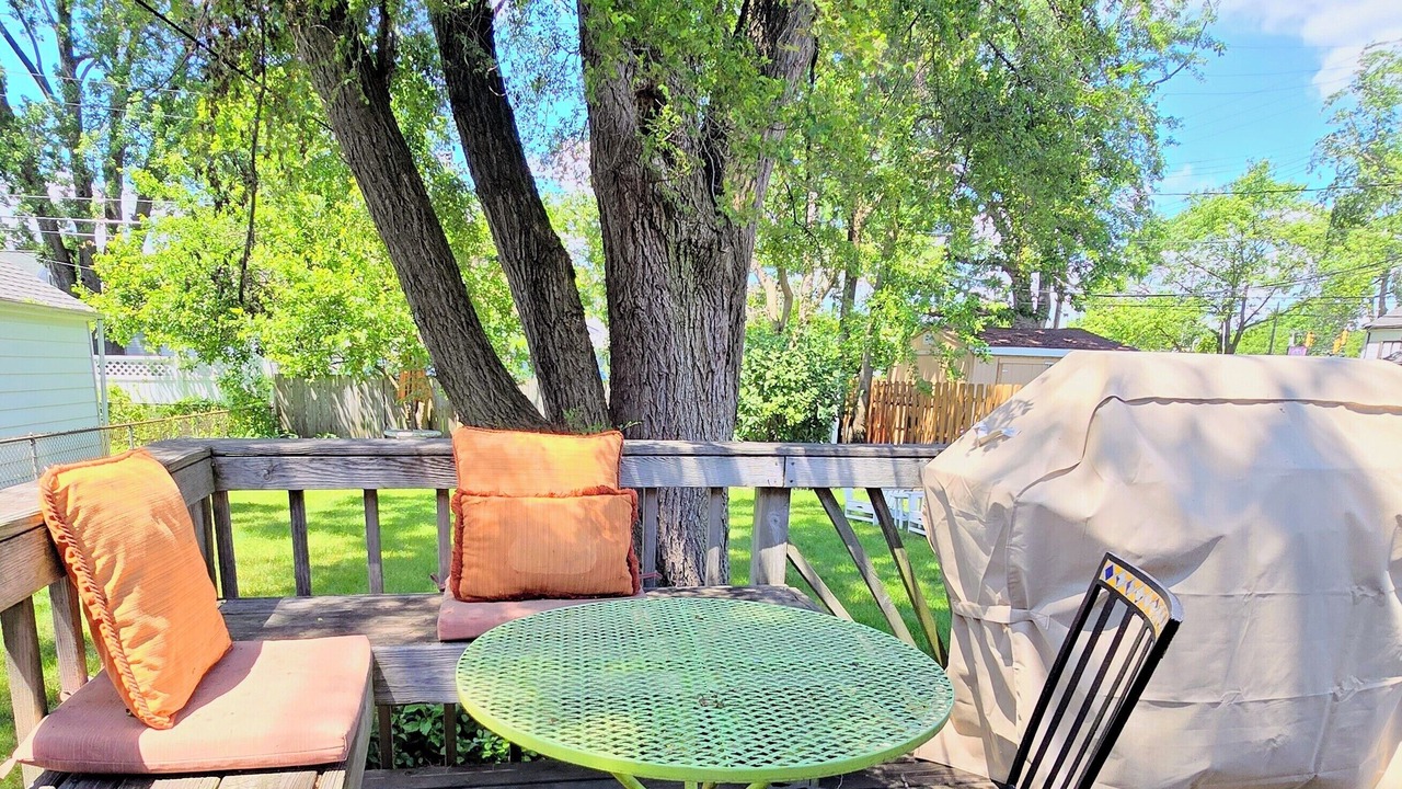 Photo of Outdoor in Madison Heights